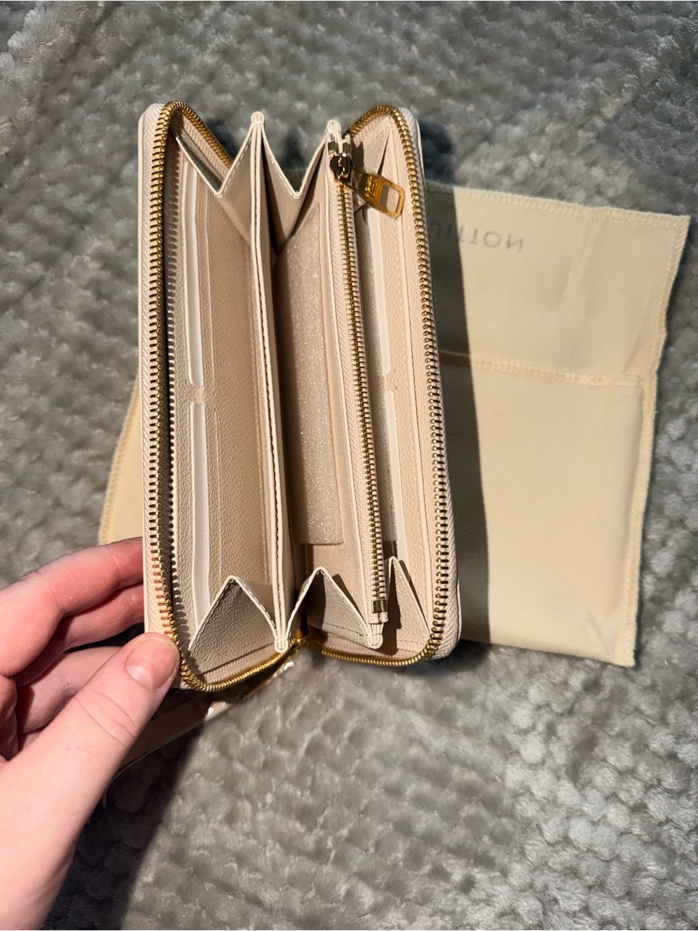 Louis Vuitton Dream Beige Monogram Embossed Zip Wallet - Picture 5 of 9